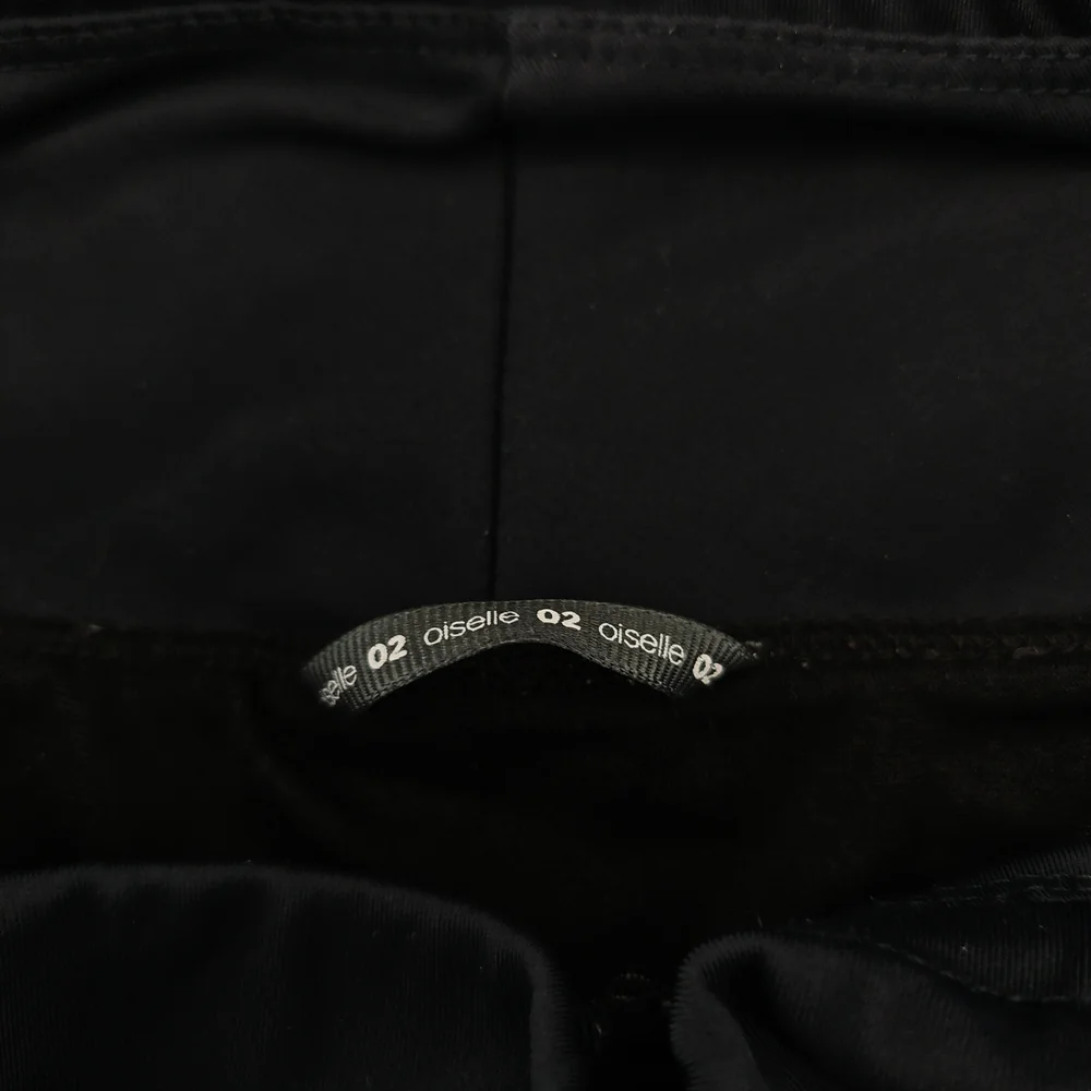 Oiselle Black Women's Shorts - Picture 3 of 4